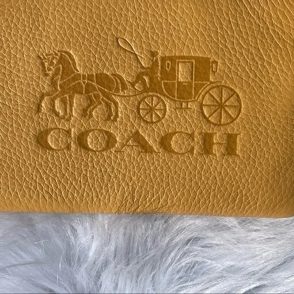 NWT COACH Leather Wristlet With Horse & Carriage Print - Picture 6 of 11